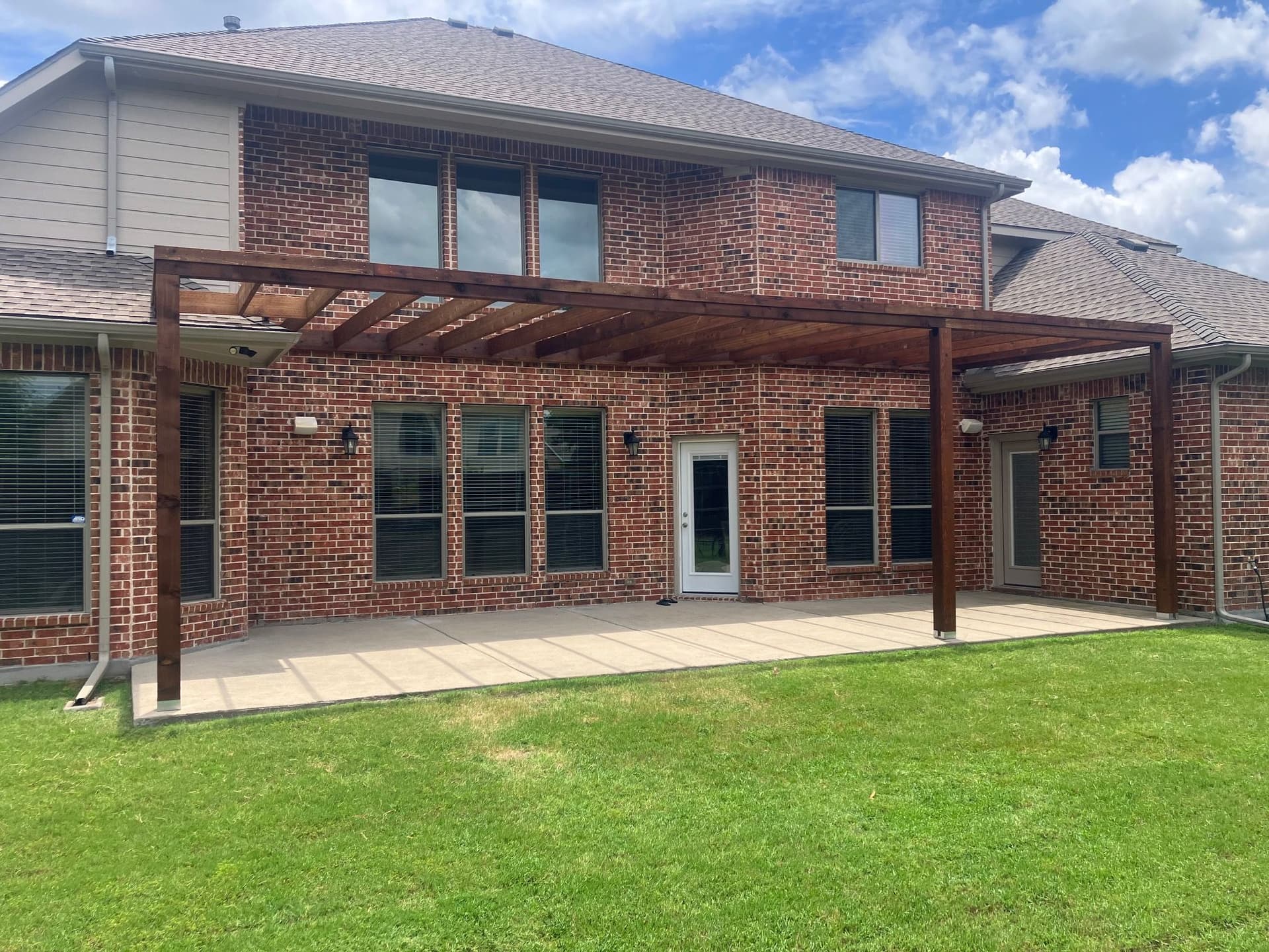Gallery photos for Top-Quality Pergola Staining in Texas Yards: Image #3