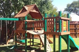 Gallery photos for Expert Playset Staining for Durable Beauty: Image #1